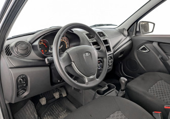 Подержанный автомобиль LADA (ВАЗ) Granta Sedan 2025 года (16 фото)