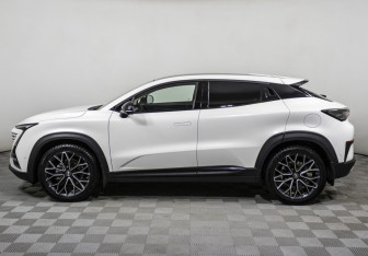 Подержанный автомобиль Changan UNI-T 2024 года (8 фото)