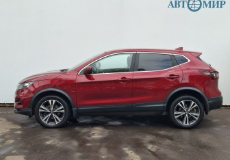 Подержанный автомобиль Nissan Qashqai 2020 года (8 фото)