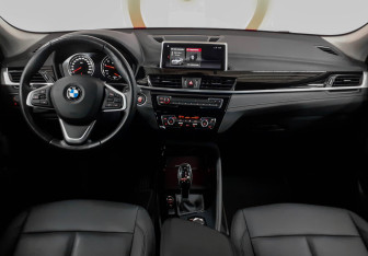 Подержанный автомобиль BMW X2 2020 года (8 фото)