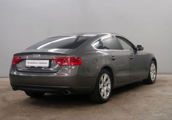 Подержанный автомобиль Audi A5 Liftback 2016 года (5 фото)
