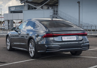 Подержанный автомобиль Audi A7 2018 года (7 фото)