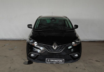 Подержанный автомобиль Renault Scenic 2019 года (2 фото)