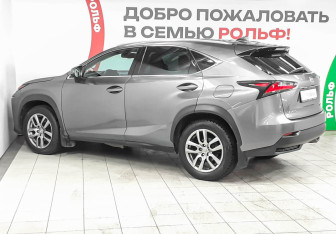 Подержанный автомобиль Lexus NX 2015 года (6 фото)