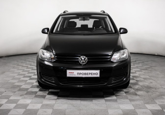 Подержанный автомобиль Volkswagen Golf Plus 2011 года (2 фото)