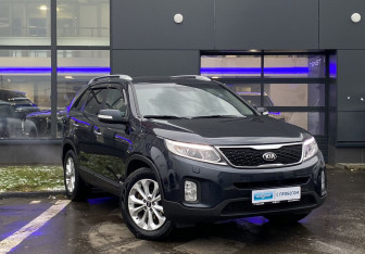 Подержанный автомобиль Kia Sorento 2019 года (3 фото)