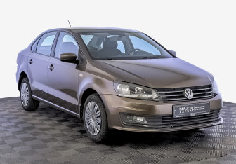 Подержанный автомобиль Volkswagen Polo Sedan 2017 года (3 фото)