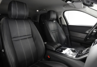 Подержанный автомобиль Land Rover Range Rover Velar 2018 года (24 фото)