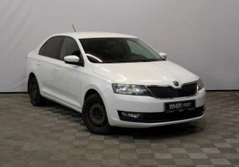 Подержанный автомобиль Skoda Rapid Liftback 2019 года (3 фото)