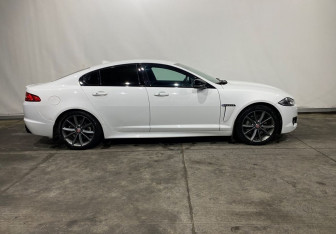 Подержанный автомобиль Jaguar XF Sedan 2014 года (7 фото)