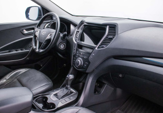 Подержанный автомобиль Hyundai Santa Fe 2015 года (10 фото)