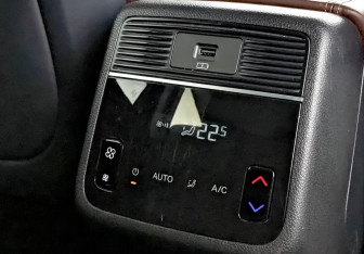 Подержанный автомобиль Exeed VX 2022 года (30 фото)