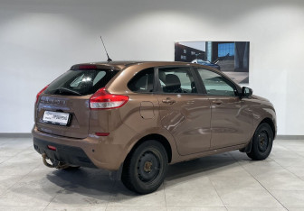 Подержанный автомобиль LADA (ВАЗ) XRAY 2016 года (5 фото)