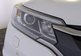 Подержанный автомобиль Honda CR-V 2015 года (11 фото)