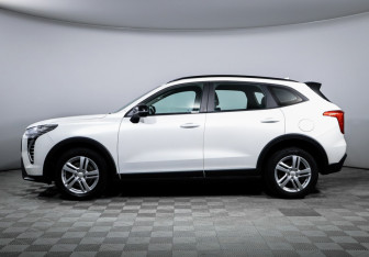 Подержанный автомобиль Haval Jolion 2024 года (8 фото)