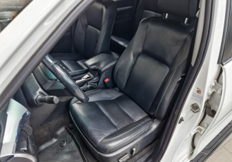 Подержанный автомобиль Toyota Hilux 2017 года (19 фото)