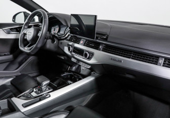 Подержанный автомобиль Audi A5 Liftback 2020 года (9 фото)