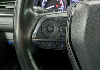 Подержанный автомобиль Toyota Camry Sedan 2019 года (29 фото)