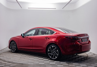 Подержанный автомобиль Mazda 6 Sedan 2020 года (7 фото)