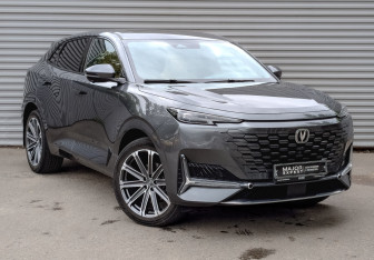 Подержанный автомобиль Changan UNI-K 2024 года (3 фото)
