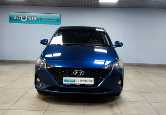 Подержанный автомобиль Hyundai Solaris Sedan 2021 года (2 фото)