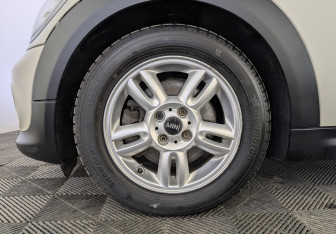 Подержанный автомобиль MINI Clubman Hatchback 2012 года (12 фото)