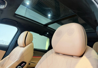 Подержанный автомобиль Jaecoo J8 2024 года (20 фото)