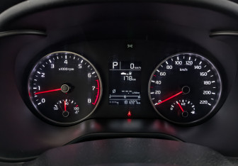 Подержанный автомобиль Kia Rio Hatchback 2020 года (14 фото)