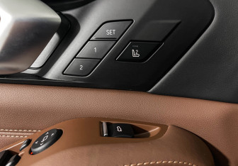 Подержанный автомобиль BMW X5 2024 года (18 фото)