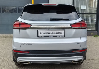 Подержанный автомобиль Geely Atlas Pro 2021 года (6 фото)