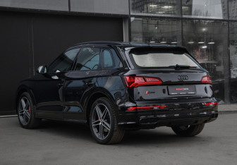 Подержанный автомобиль Audi SQ5 2020 года (7 фото)