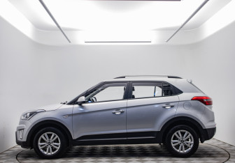 Подержанный автомобиль Hyundai Creta 2018 года (8 фото)