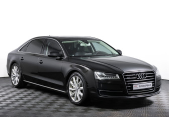 Подержанный автомобиль Audi A8 2016 года (3 фото)