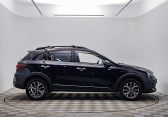 Подержанный автомобиль Kia Rio Hatchback 2021 года (4 фото)
