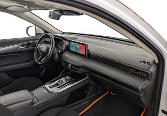 Подержанный автомобиль Haval Jolion 2023 года (13 фото)