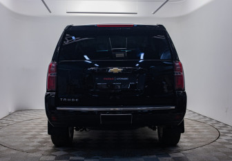 Подержанный автомобиль Chevrolet Tahoe 2017 года (3 фото)