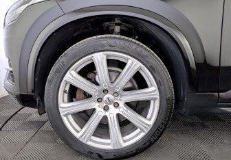 Подержанный автомобиль Volvo XC90 2015 года (18 фото)