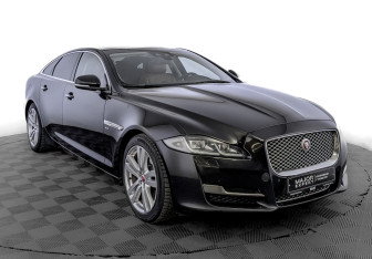 Подержанный автомобиль Jaguar XJ 2019 года (3 фото)