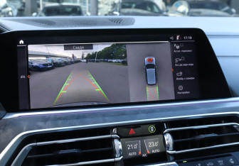 Подержанный автомобиль BMW X5 2019 года (18 фото)