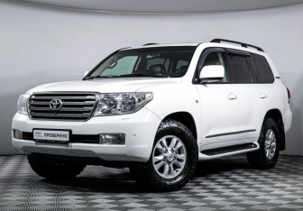 Подержанный автомобиль Toyota Land Cruiser Suv 2007 года (1 фото)