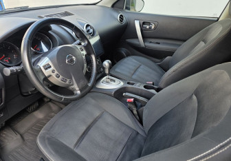 Подержанный автомобиль Nissan Qashqai 2011 года (9 фото)