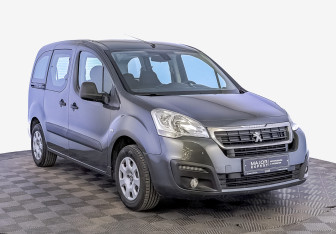 Подержанный автомобиль Peugeot Partner 2021 года (3 фото)