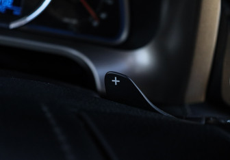 Подержанный автомобиль Toyota RAV4 2013 года (18 фото)