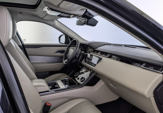 Подержанный автомобиль Land Rover Range Rover Velar 2018 года (13 фото)