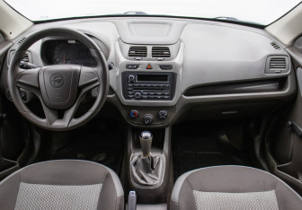 Подержанный автомобиль Ravon R4 2017 года (13 фото)
