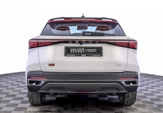 Подержанный автомобиль Omoda C5 2023 года (6 фото)