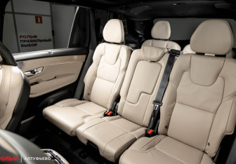 Новый Volvo XC90 2025 (14 фото)