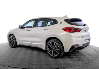 Подержанный автомобиль BMW X2 2019 года (7 фото)