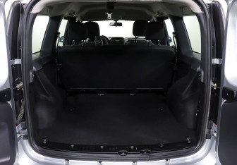 Подержанный автомобиль LADA (ВАЗ) Largus Wagon 2021 года (16 фото)