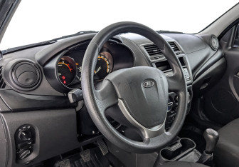 Подержанный автомобиль LADA (ВАЗ) Granta Sedan 2022 года (15 фото)